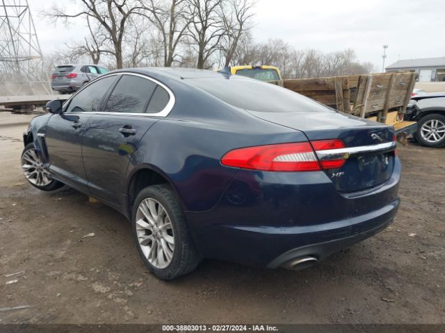 2013 JAGUAR XF SAJWA0ES5DPS63858 Photo 2