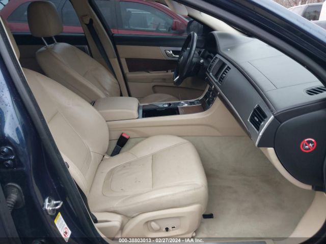 2013 JAGUAR XF SAJWA0ES5DPS63858 Photo 4
