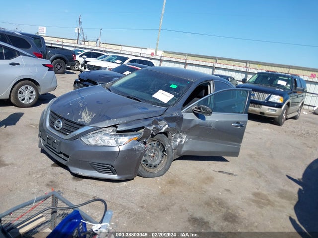 Nissan Altima 2.5 S 2018 1N4AL3AP4JC213354 Image 2