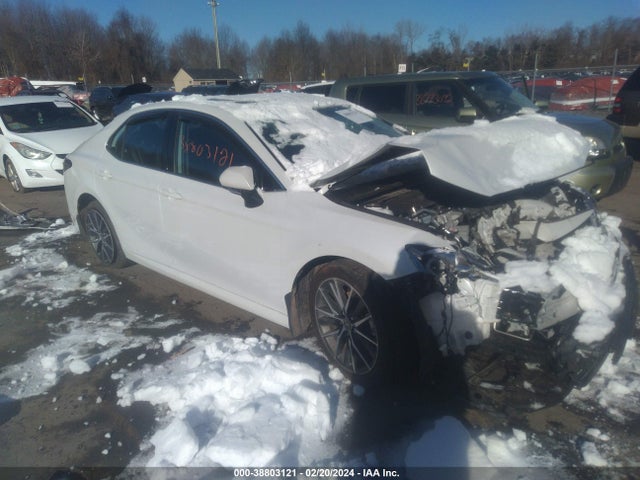 Toyota Camry Xle Hybrid 2023 4T1F31AK2PU600282 Image 1