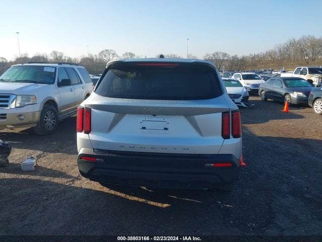 KIA SORENTO LX 2022 5XYRG4LC1NG092317 Image 16