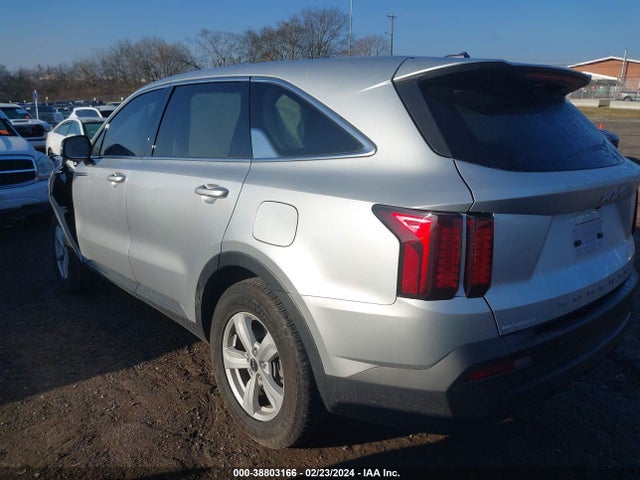 KIA SORENTO LX 2022 5XYRG4LC1NG092317 Image 3