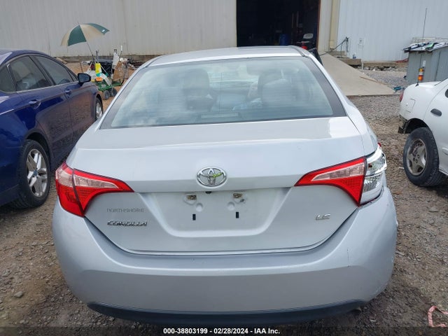 Toyota COROLLA LE 2018 5YFBURHE4JP750557 Image 16
