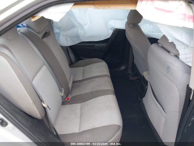 Toyota COROLLA LE 2018 5YFBURHE4JP750557 Image 8