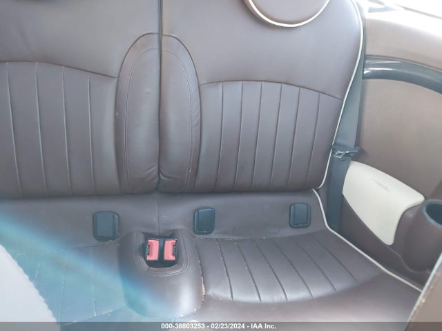 2010 MINI COOPER S CLUBMAN WMWMM3C57ATZ33339 Photo 7