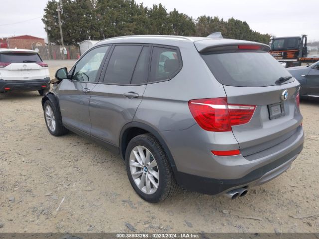 2016 BMW X3 5UXWX9C5XG0D71146 Photo 2