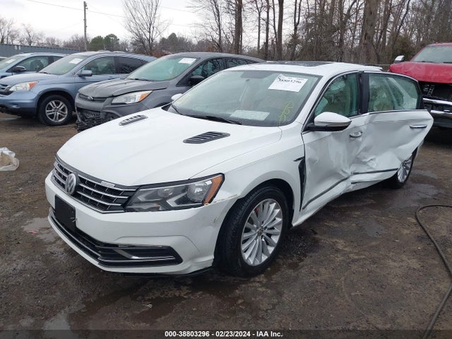 1VWBT7A39HC034592 Volkswagen Passat 1.8t Se