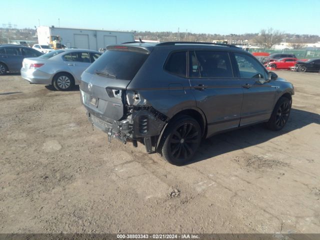 3VV2B7AX9MM000445 Volkswagen Tiguan 2.0t Se/2.0t Se R-line Black/2.0t Sel