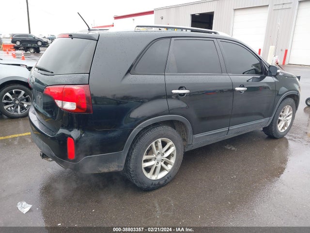 KIA Sorento Lx V6 2015 5XYKTDA73FG600145 Image 4