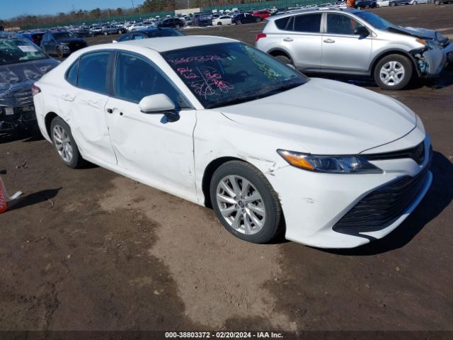 Auction sale of the 2019 Toyota Camry Le, vin: 4T1B11HK9KU756340, lot number: 38803372