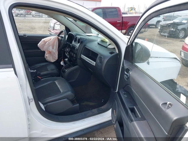 Jeep Compass Altitude Edition 2015 1C4NJCBA3FD428396 Image 5
