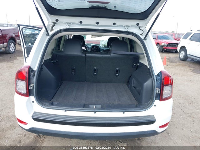 Jeep Compass Altitude Edition 2015 1C4NJCBA3FD428396 Image 8
