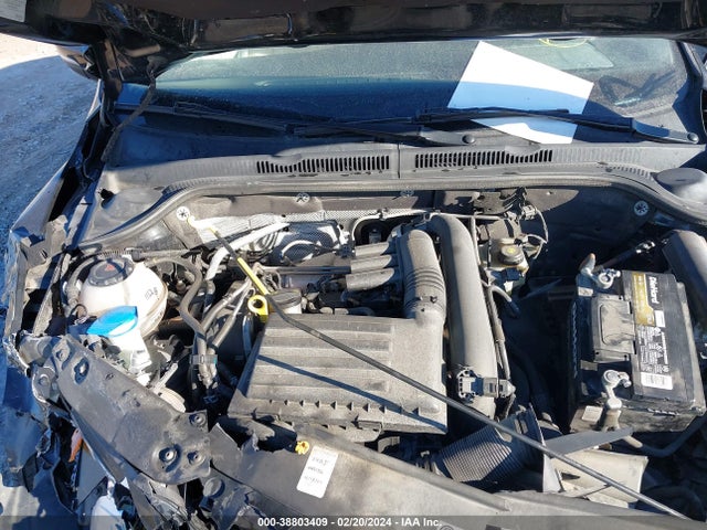 3VWDB7AJXJM209138 Volkswagen Jetta
