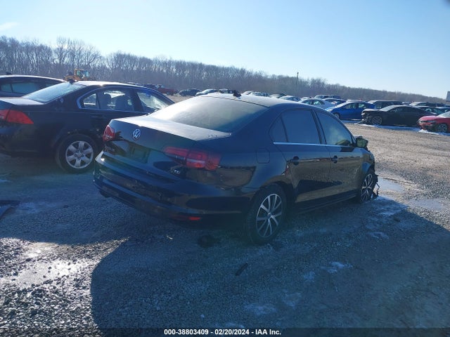 3VWDB7AJXJM209138 Volkswagen Jetta