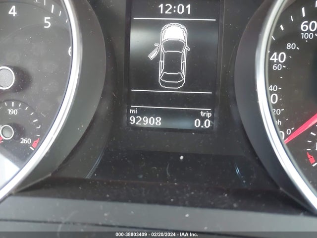 3VWDB7AJXJM209138 Volkswagen Jetta