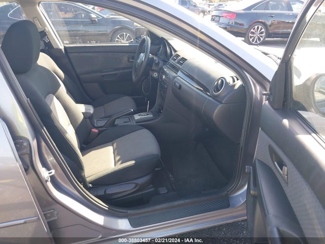 2006 MAZDA MAZDA3 I VIN: JM1BK12F461430496