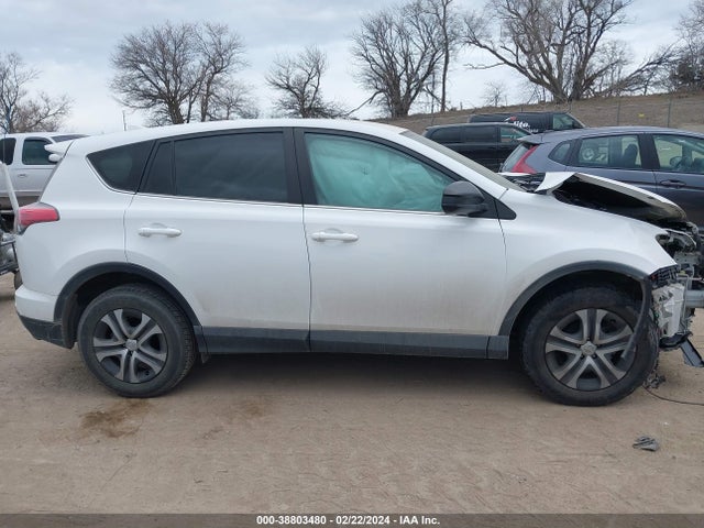Toyota RAV4 LE 2018 2T3ZFREV4JW510265 Image 13