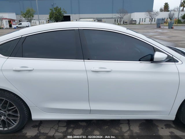 Chrysler 200 Limited 2015 1C3CCCAB4FN625071 Image 13