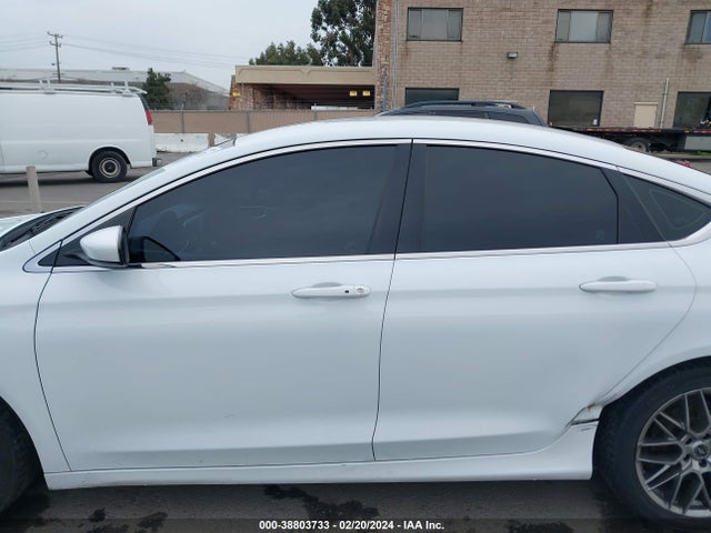 Chrysler 200 Limited 2015 1C3CCCAB4FN625071 Image 14