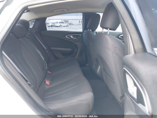 Chrysler 200 Limited 2015 1C3CCCAB4FN625071 Image 8