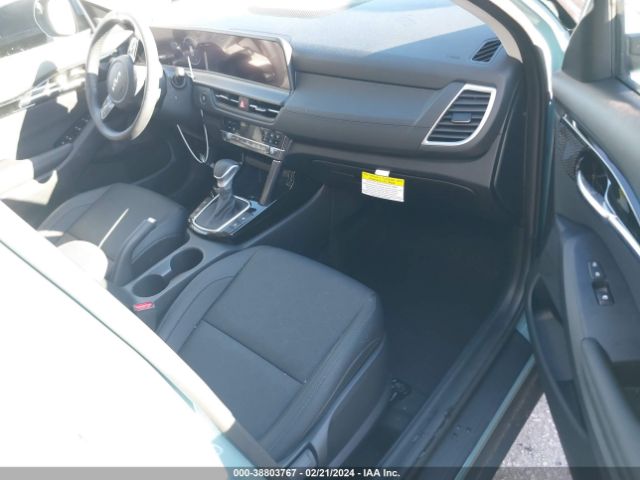 KNDER2AA6R7567574 KIA SELTOS EX