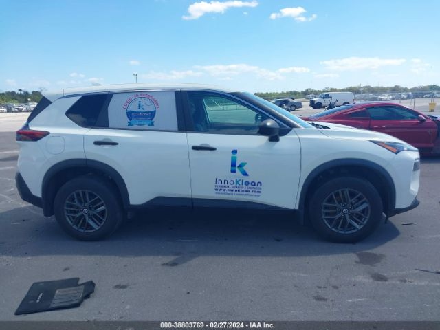 5N1AT3AA3MC692856 Nissan Rogue S Fwd
