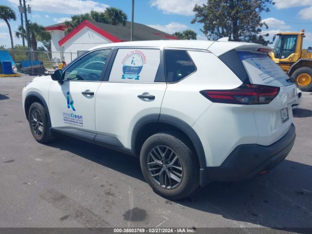 5N1AT3AA3MC692856 Nissan Rogue S Fwd