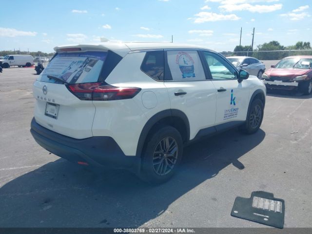 5N1AT3AA3MC692856 Nissan Rogue S Fwd