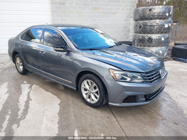 Volkswagen Passat 1.8t S 2017 1VWAT7A34HC028193 Image 1