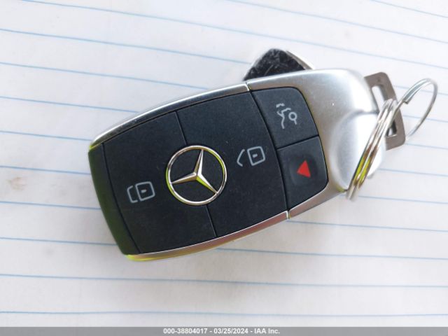 W1N0G8DB5NV384527 Mercedes-Benz Glc 300 Suv