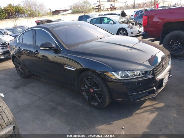 2018 JAGUAR XE SAJAD4FXXJCP22470 Photo 0