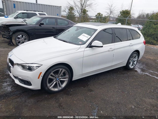 BMW 330i Xdrive 2018 WBA8K3C58JA024092 Image 2