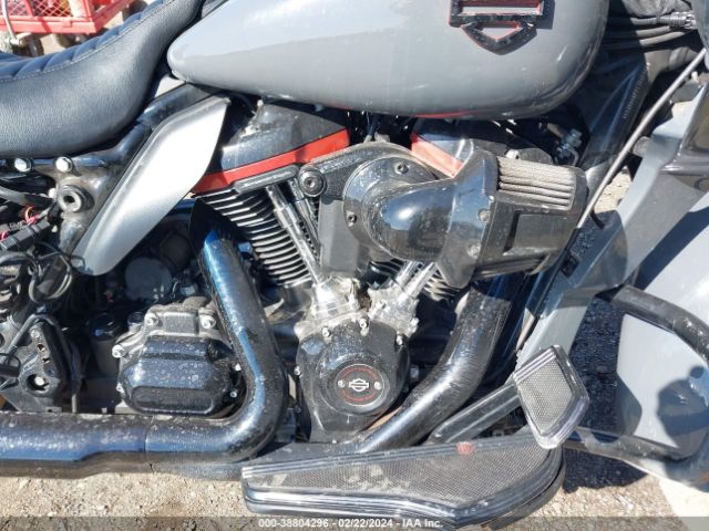2018 HARLEY-DAVIDSON FLTRXSE 1HD1TCL36JB955280 Photo 7