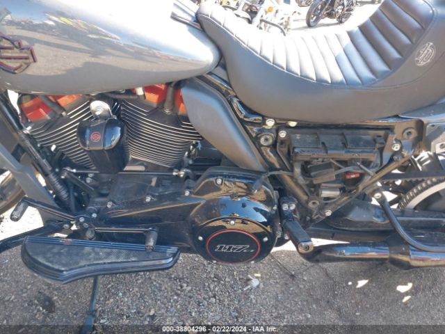 2018 HARLEY-DAVIDSON FLTRXSE 1HD1TCL36JB955280 Photo 8