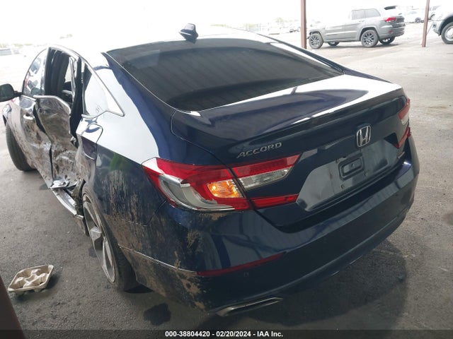 Honda Accord Touring 2018 1HGCV1F95JA202856 Image 3