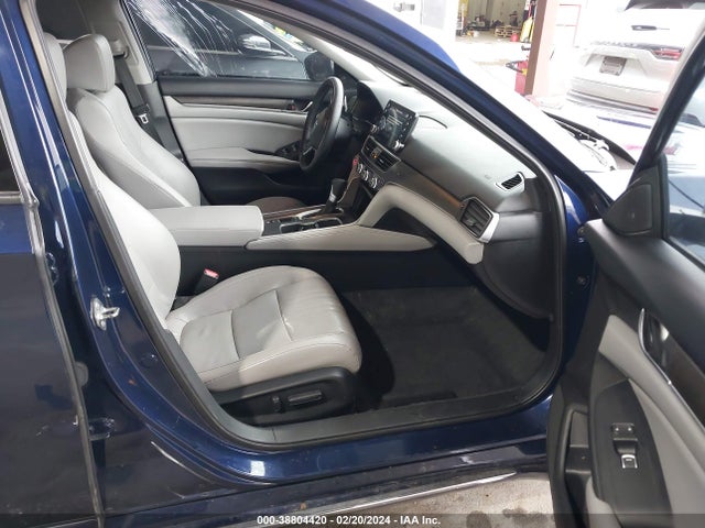 Honda Accord Touring 2018 1HGCV1F95JA202856 Image 5