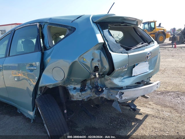 Toyota Prius V Five/three/two 2014 JTDZN3EU7E3333954 Image 6