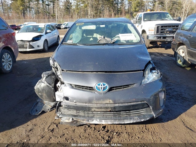Toyota Prius Two 2015 JTDKN3DU7F1889651 Image 13