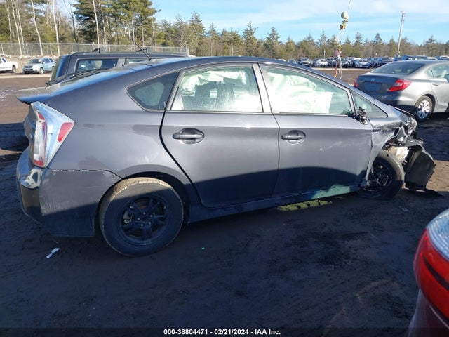 Toyota Prius Two 2015 JTDKN3DU7F1889651 Image 14