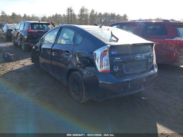 Toyota Prius Two 2015 JTDKN3DU7F1889651 Image 3
