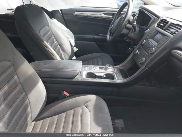 3FA6P0H78HR151175 Ford FUSION SE
