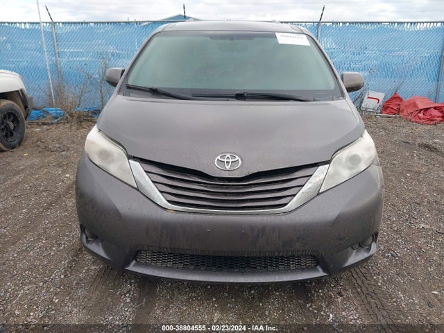 Toyota Sienna Le 8 Passenger 2015 5TDKK3DC4FS604360 Image 13