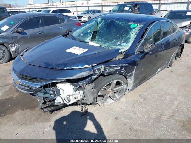 Chevrolet MALIBU LT 2019 1G1ZD5ST0KF202412 Image 2