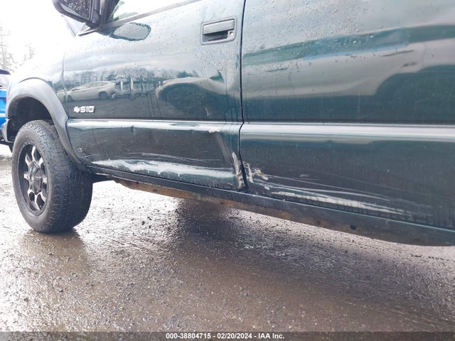 2004 CHEVROLET S-10 LS VIN: 1GCDT13X44K141798