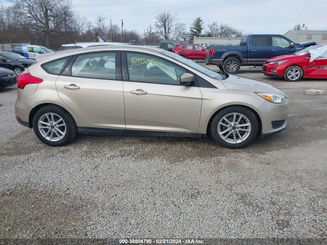 Ford FOCUS SE 2018 1FADP3K22JL231243 Image 13
