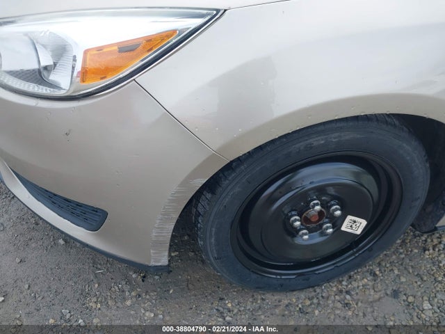 Ford FOCUS SE 2018 1FADP3K22JL231243 Image 6