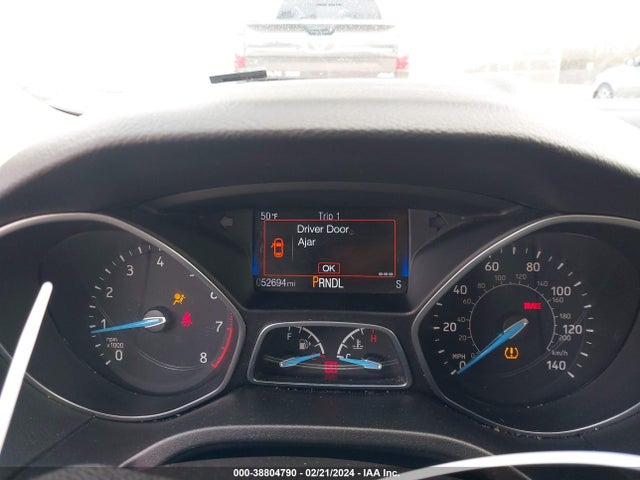Ford FOCUS SE 2018 1FADP3K22JL231243 Image 7
