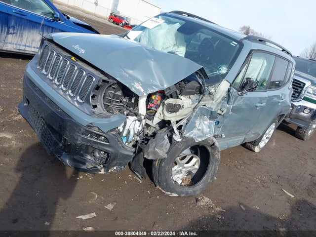 ZACCJBBB8JPJ32369 Jeep Renegade Latitude 4x4