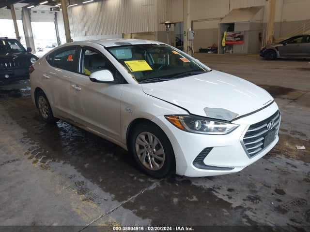 2017 5NPD74LF1HH202008 main image