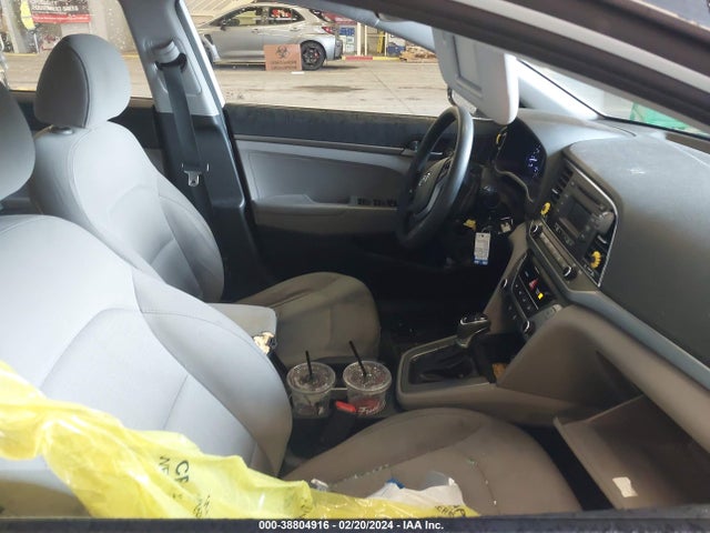Hyundai ELANTRA SE 2017 5NPD74LF1HH202008 Image 5